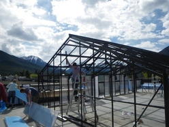 Mid afternoon, most of the structure is up.