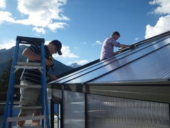 The last roof panels on the evening of May 17.